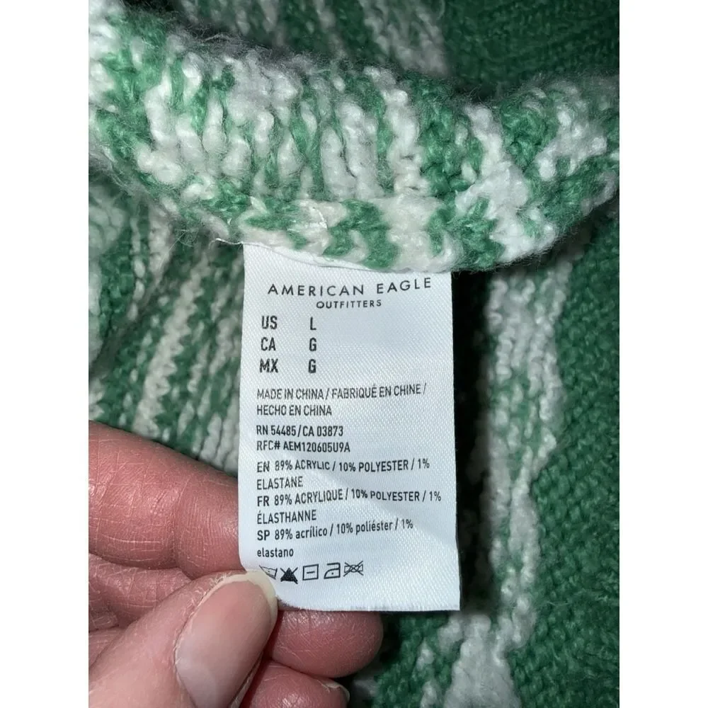 American Eagle Green Fair Isle Sweater Crewneck Snowdrift Warm Cozy Large St Pat